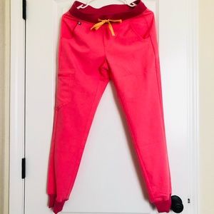 Figs Neon Pink Zamora